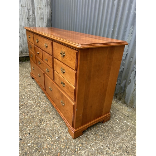 80 - A modern lowboy chest of drawers 144x46x80