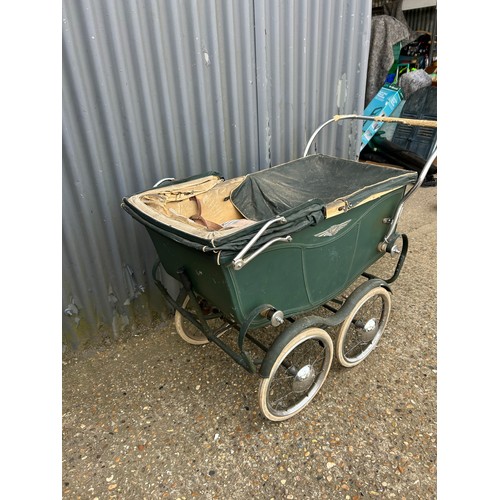 266 - Vintage pedigree pram