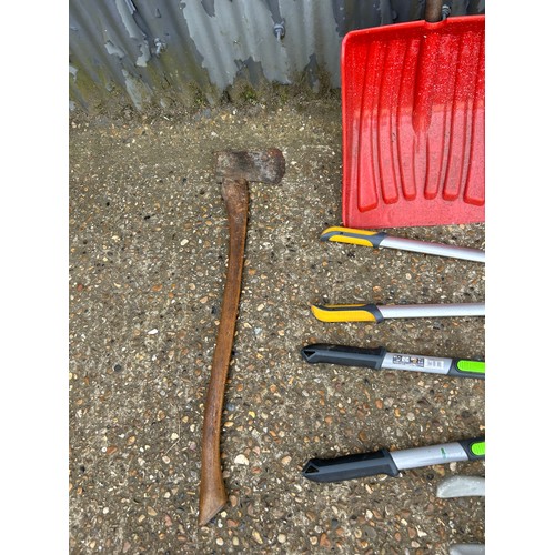 274 - Axe, two loppers, small garden tools, flat pack planter and ladder stay