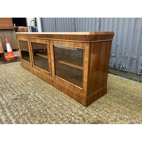 13 - A mahogany glazed bookcase 180x38x60