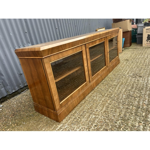 13 - A mahogany glazed bookcase 180x38x60