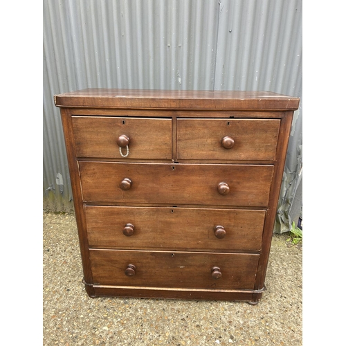 164 - A Victorian mahogany chest of five drawers  100x46x110