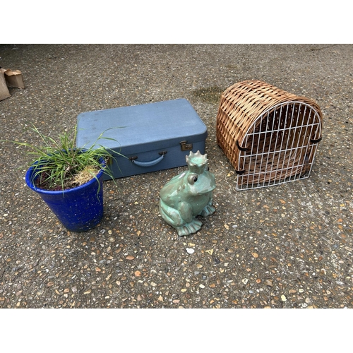 197 - Wicker basket, frog, blue pot and a case