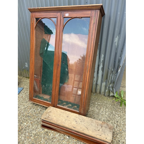 253 - A Victorian mahogany bookcase converted to gun cabinet (also with 6 shelves):