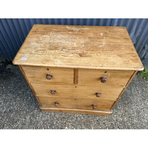 67 - A country pine chest of four drawers 92x55x 90