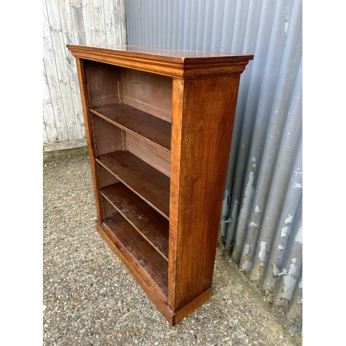 95 - A Victorian mahogany open bookcase with adjustable shelves    84x28x108