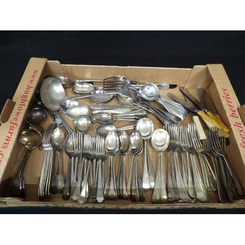 509 - 6kg assorted plated cutlery