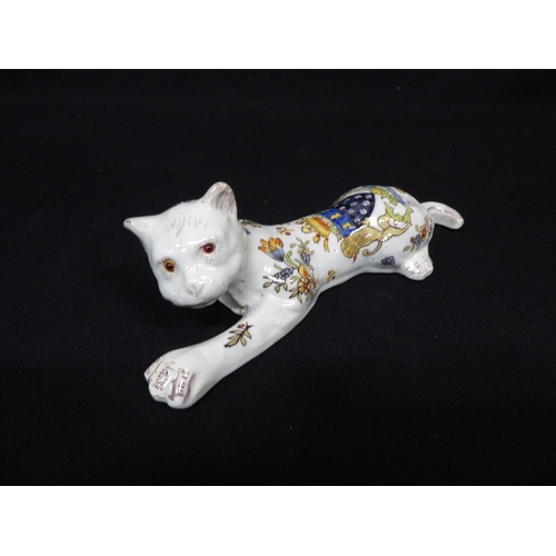 531 - Mont Saint Michel Armorial Wall cat ornament, length 28cms,