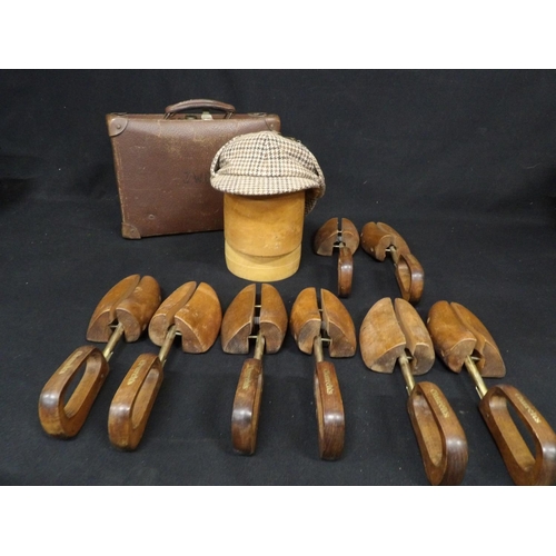 536 - Deer stalker hat and wooden hat block, 4 pairs of wooden shoe trees and leather case (2)