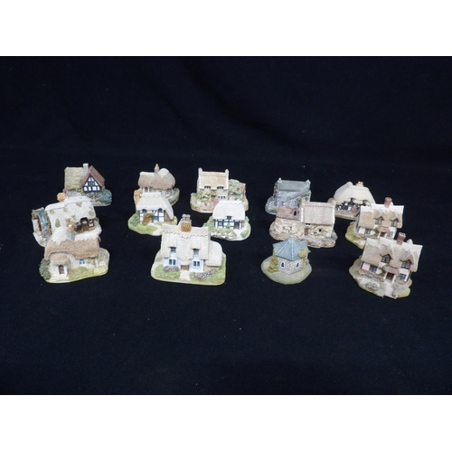 627 - 14 small Lilliput Lane cottages (no boxes)