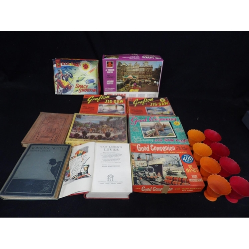 6 vintage jigsaw puzzles and 3 books, Dan Dare space shooting box only ...