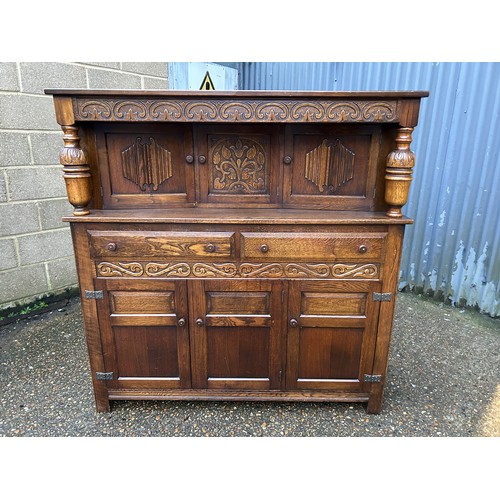 50B - A large oak court cupboard/sideboard 140x47x147