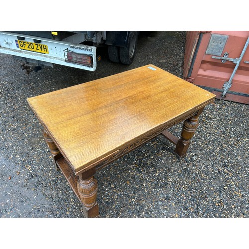 10A - An oak drawer leaf table  127x 77x 77