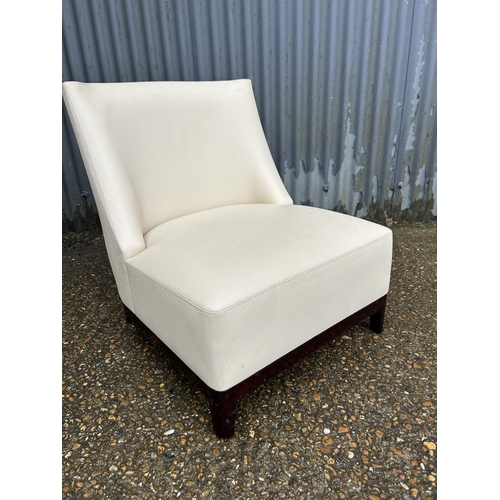 113 - A good quality cream leather chair