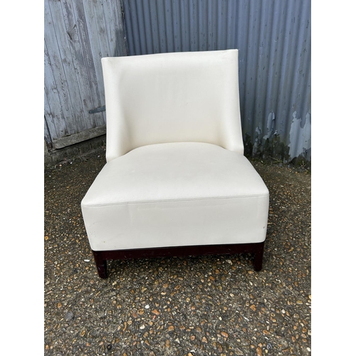 113 - A good quality cream leather chair