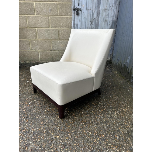 113 - A good quality cream leather chair