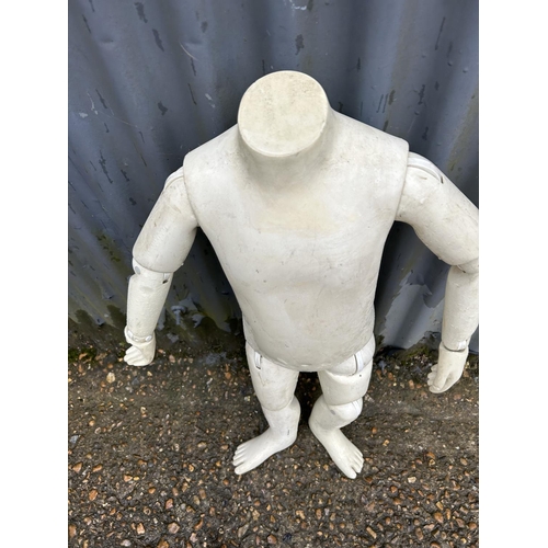 114 - A vintage mannequin 77cm tall