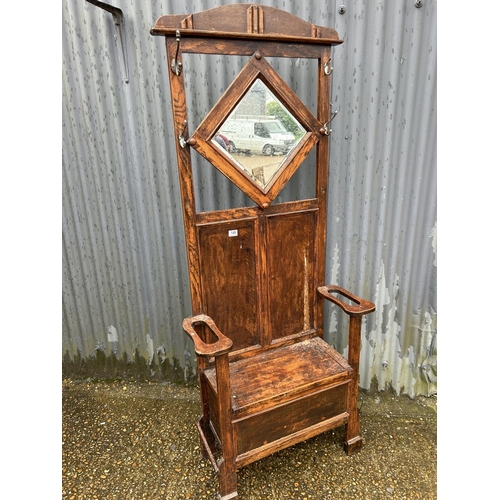 149 - An oak hallstand