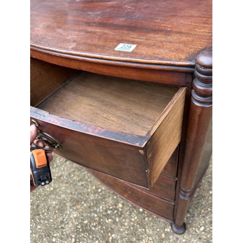 229 - A Victorian mahogany chest of five drawers  102x58x108