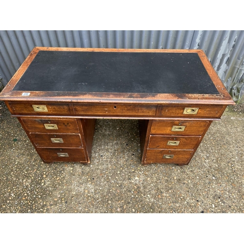 246 - A Victorian military twin pedestal desk 128x60 x75