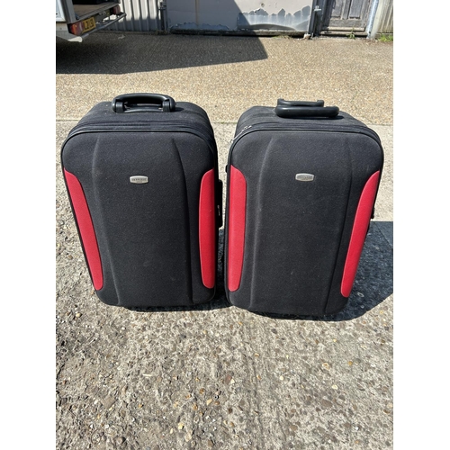 28 - Pair of suitcases