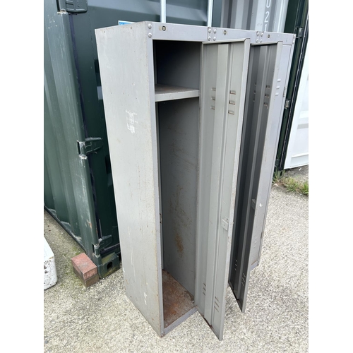 312 - A vintage triple locker with key 92x38x152