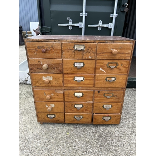 315 - A pine chest of 18 filing drawers 89x46x90