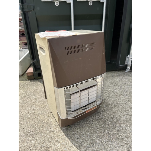 320 - Gas heater with bottle