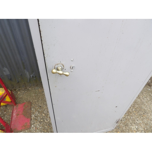 350f - A grey painted vintage metal Locker cupboard with shelves  60 x46x184