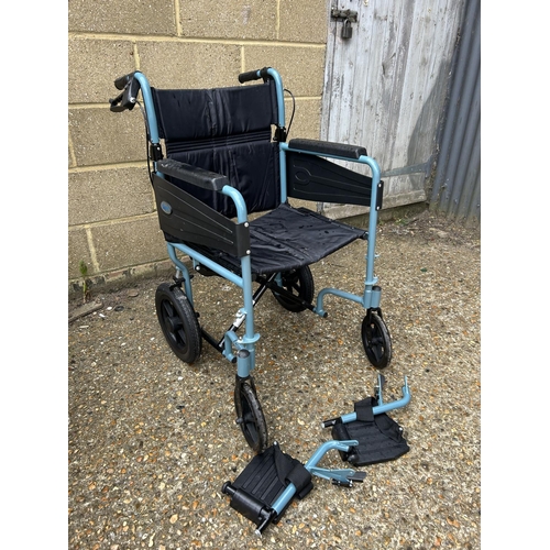 60 - Modern lightweight folding wheelchair