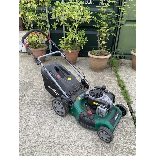 410z - Qualcast Briggs & Stratton 140cc self propelled petrol mower - XSZ46E-D, in running order