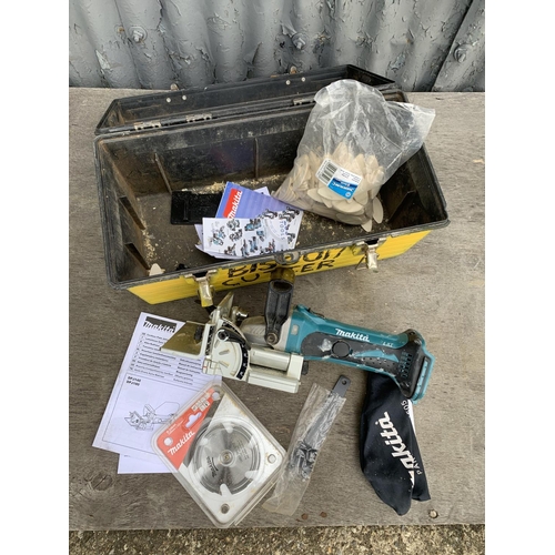 424 - Makita cordless Biscuit Jointer DPJ 180, 18v, Working