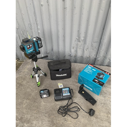 426 - Makita SK700D Cordless Laser Level with charger and 2 batteries, working