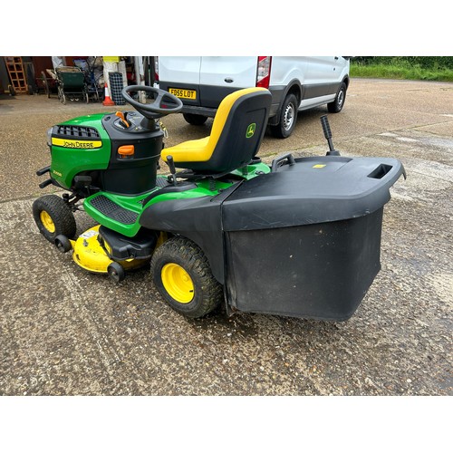 370a - A John Deere x155R Ride on Lawn Tractor in good working order