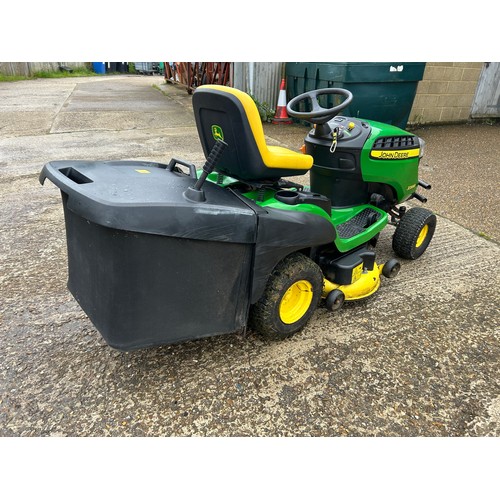 370a - A John Deere x155R Ride on Lawn Tractor in good working order