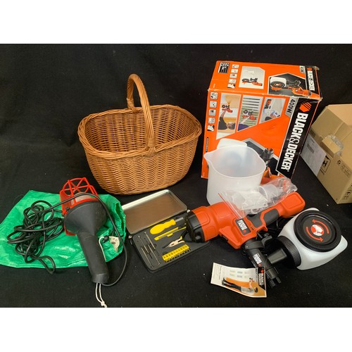 958 - Black & Decker Paint sprayer, Tool kit, Torch & wicker Basket