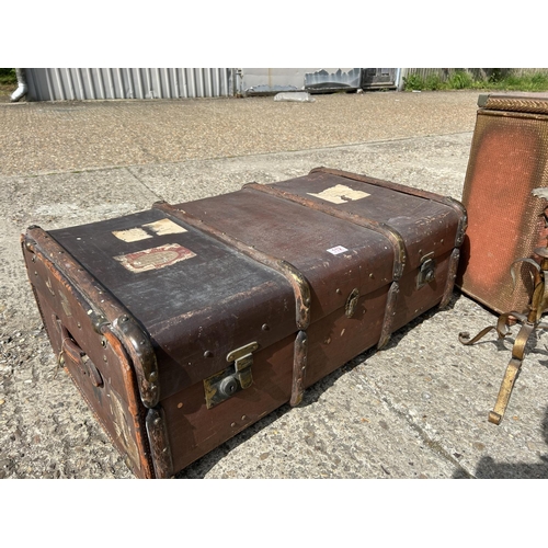 112 - Vintage case, linen box and candelabra
