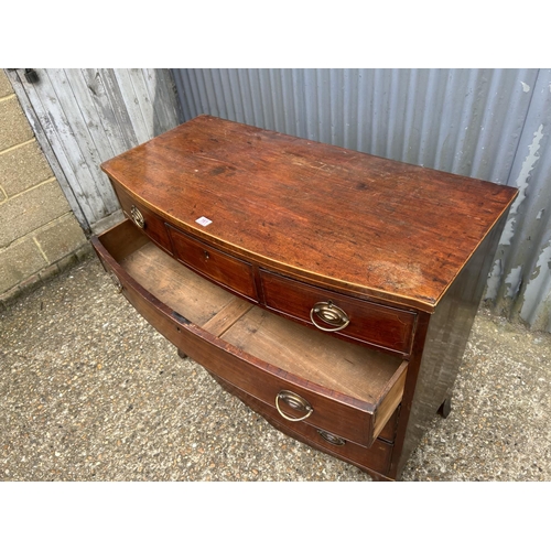 161 - A Victorian mahogany bow front chest of six drawers 114x53x 100