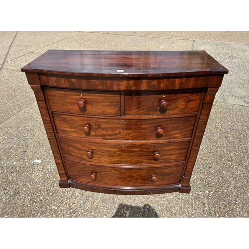 64 - A Victorian mahogany bow front chest of five drawers 124x54x120