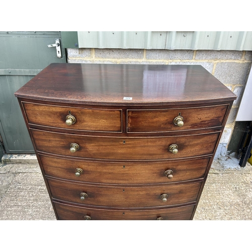 121 - A Victorian mahogany chest of five drawers 103x60x122