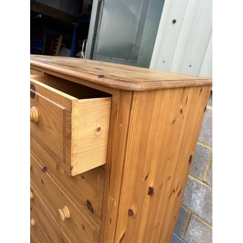 132 - Solid pine chest of seven 90x45x130