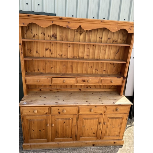 134 - A farmhouse style pine dresser 170x46x200