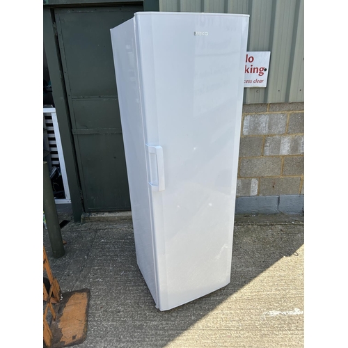 139 - A beko larder fridge