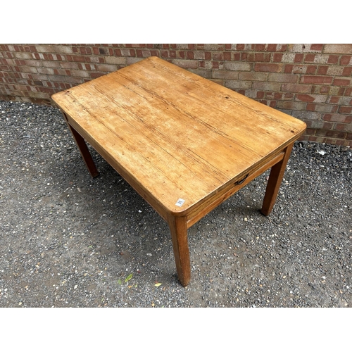 20 - A country pine kitchen table with drawer 137x87x75