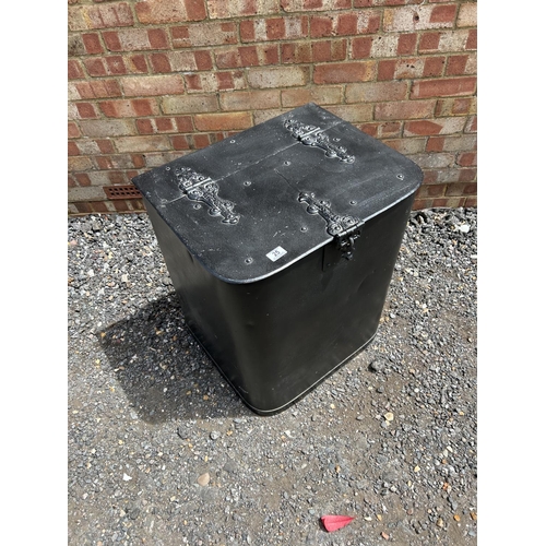 25 - Metal log bin 60x50x70