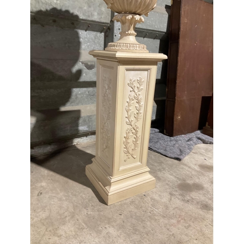 368 - A very large and highly ornate carved wooden plant stand 155cm tall