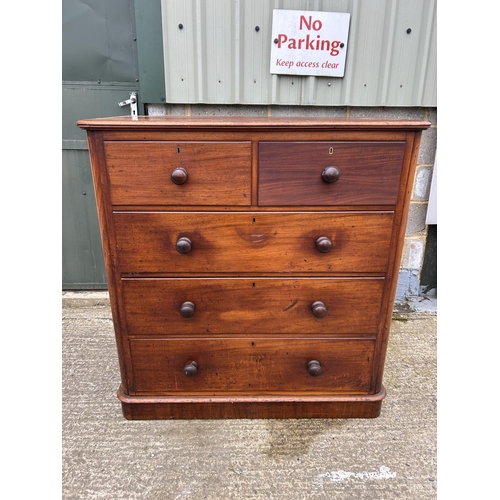 47 - A Victorian mahogany chest of five drawers 115x54x120