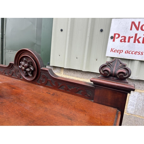 48 - A Victorian mahigany three tier buffet with drawer 120x50x140