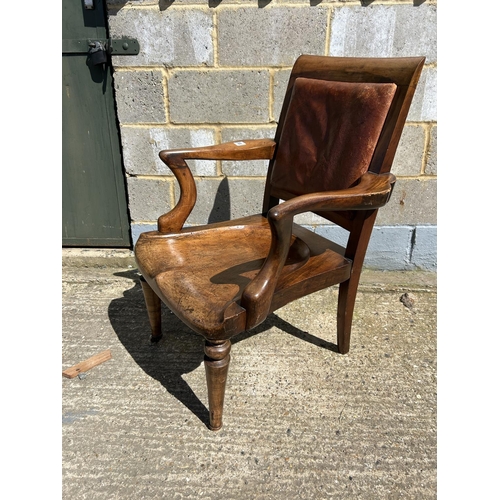 89 - A mahogany desk chair