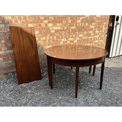 100a - A Victorian d end dining  table with extension leaf 122x177